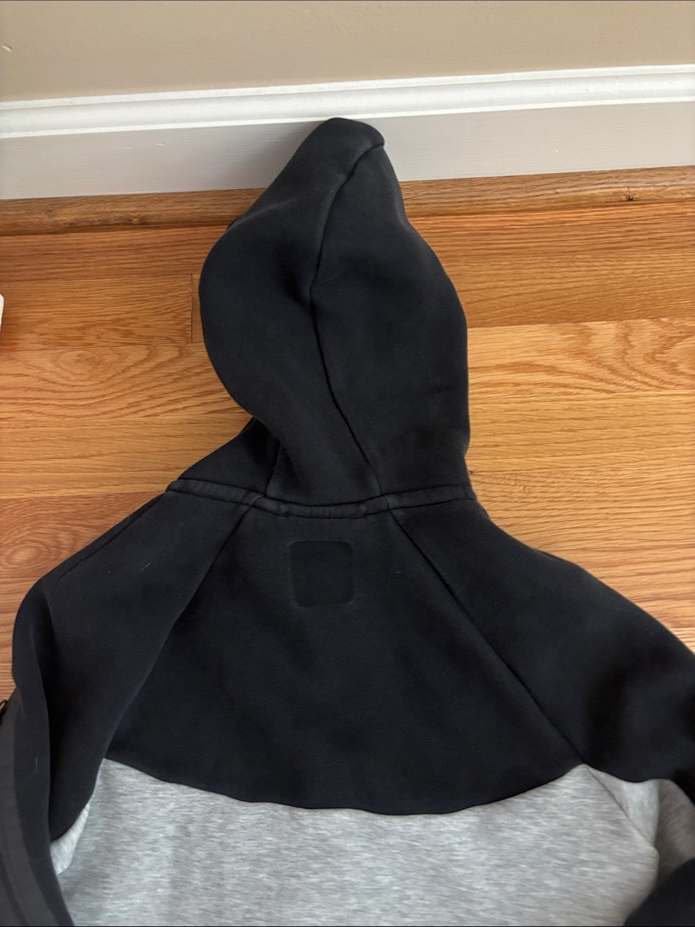 Nike Kids Black & Gray Hooded Zip-Up Sweatshirt - Picture 6 of 7